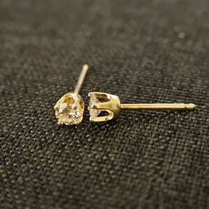 14k Yellow Gold & 0.16 ctw. tw. Diamond Stud Earrings